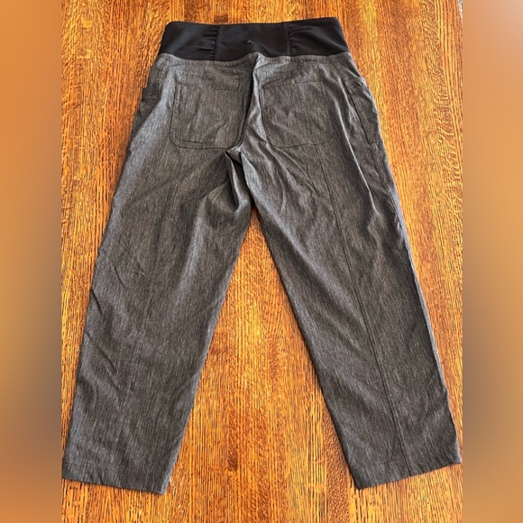 Prana Women's XS Summit Capri Crop Pants Charcoal Gray Space Dye Shirred Pockets - Picture 4 of 16